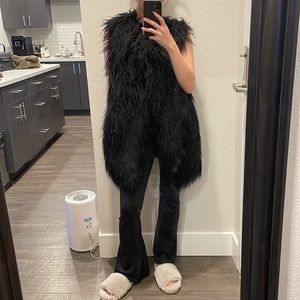 NWT Theory Nyma V Faux Shearling Vest In Black